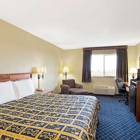Days Inn By Wyndham Brigham City Exteriér fotografie